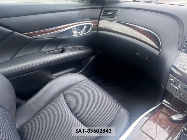 Nissan FUGA 2012-07 7723637-13