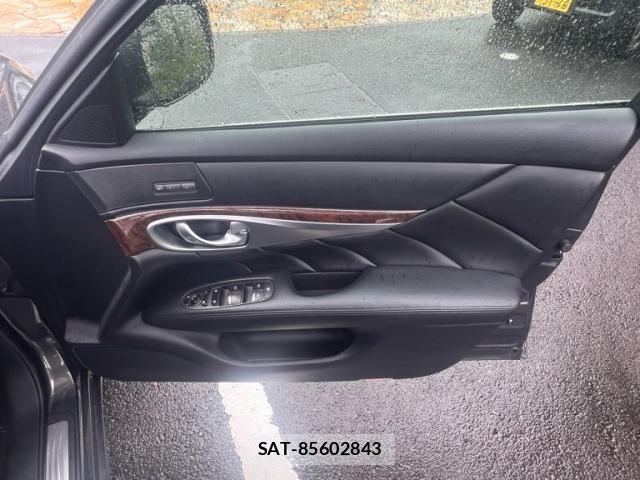 Nissan FUGA 2012-07 7723637-6