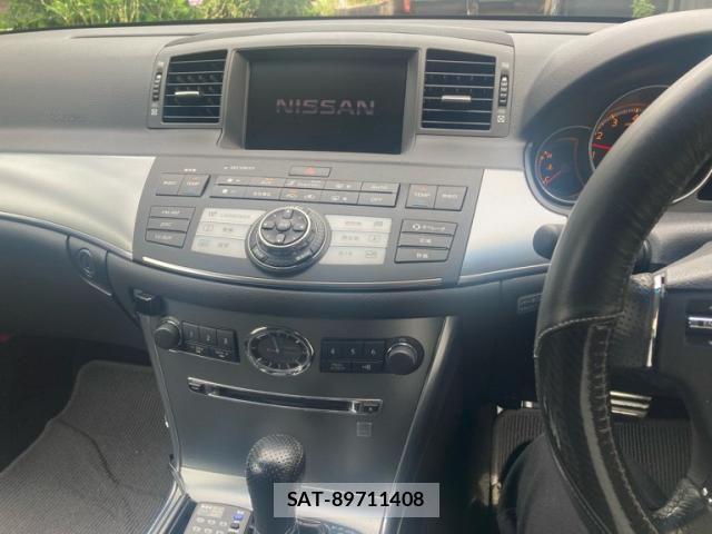 Nissan FUGA 2006-01 7785196-8