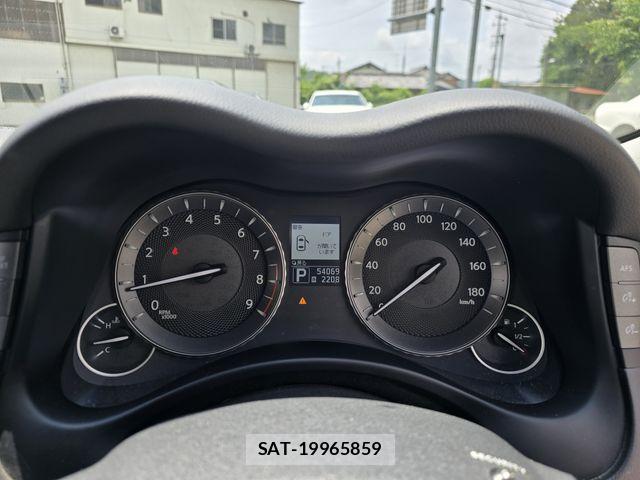 Nissan FUGA 2011-09 7876619-17