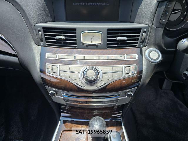 Nissan FUGA 2011-09 7876619-18
