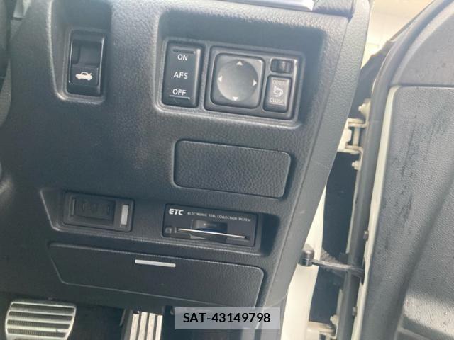 Nissan FUGA 2009-03 7876621-12
