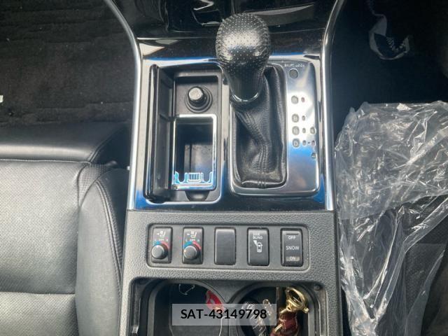 Nissan FUGA 2009-03 7876621-18