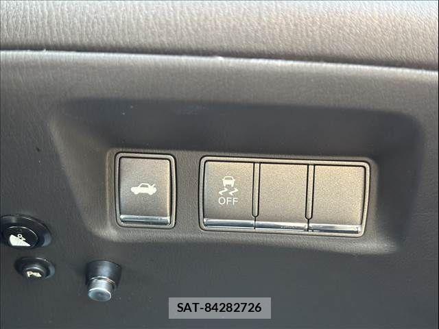 Nissan FUGA 2010-04 7876620-6