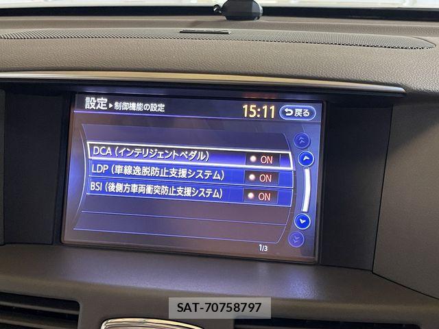 Nissan FUGA 2018-03 7876618-26