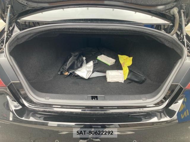 Nissan FUGA 2015-03 7902653-12