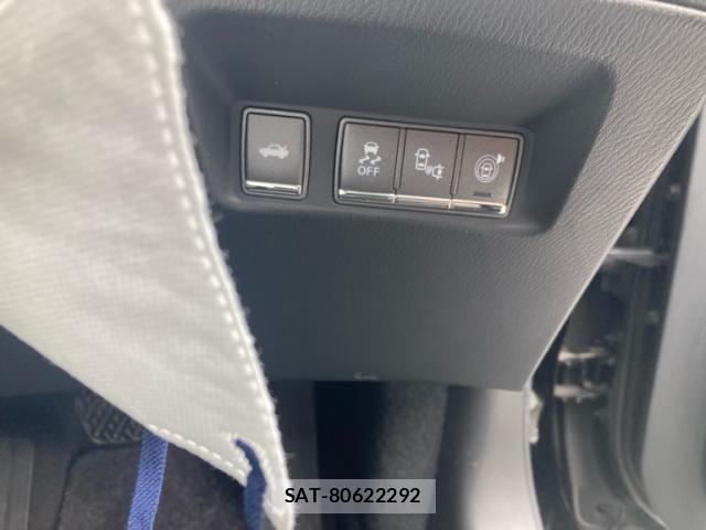 Nissan FUGA 2015-03 7902653-21