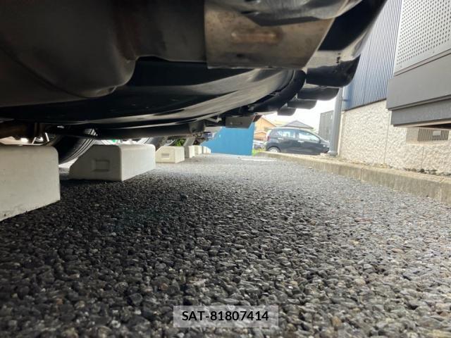 Nissan FUGA 2011-03 7902655-5