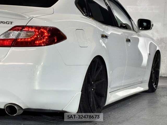 Nissan FUGA 2011-11 7961827-13