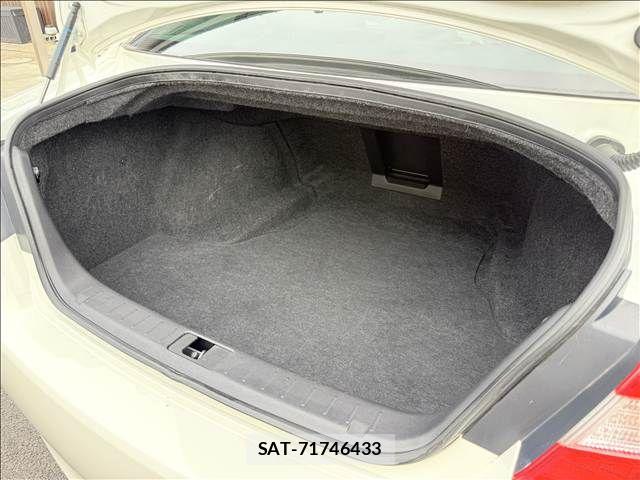 Nissan FUGA 2013-11 7961828-10