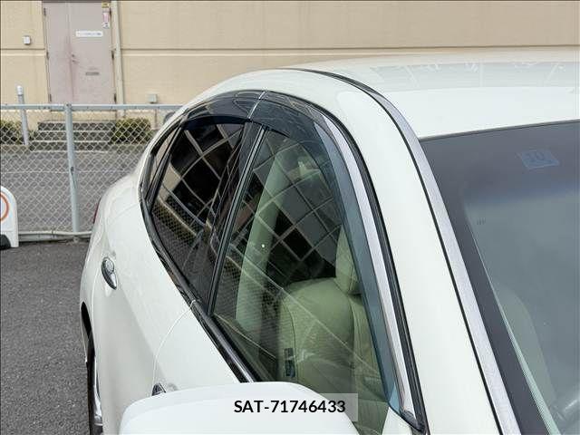 Nissan FUGA 2013-11 7961828-29