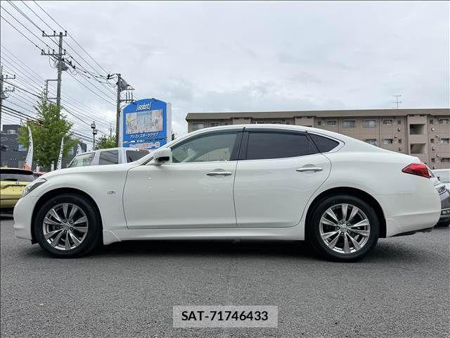 Nissan FUGA 2013-11 7961828-5