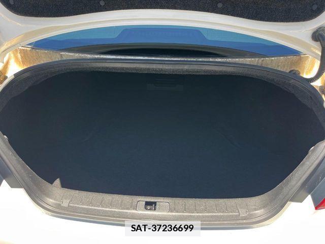 Nissan FUGA 2012-04 7961830-10