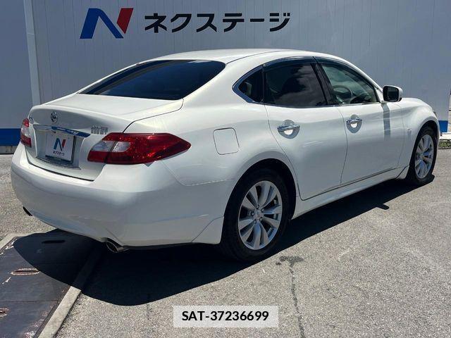 Nissan FUGA 2012-04 7961830-17