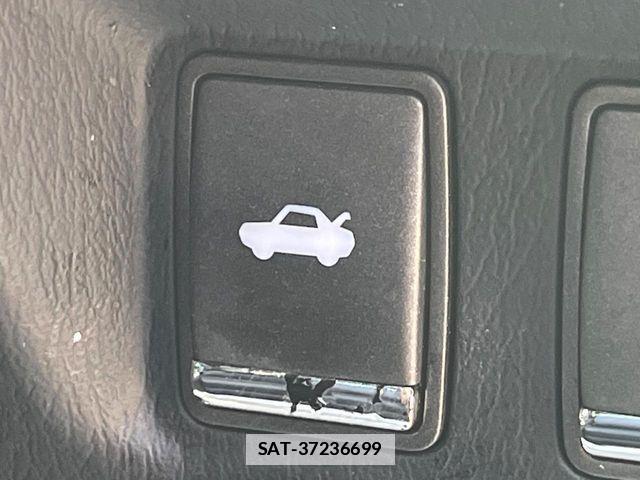 Nissan FUGA 2012-04 7961830-5