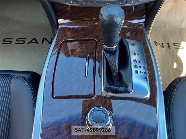 Nissan FUGA 2022-07 7979321-20