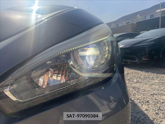 Nissan FUGA 2016-12 7979322-9