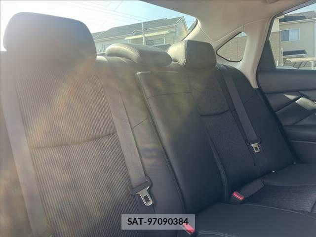 Nissan FUGA 2016-12 7979322-6