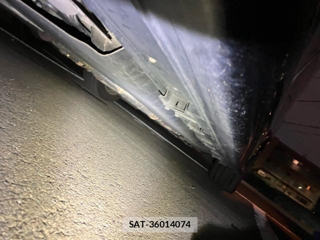 Nissan FUGA 2012-01 8035719-11