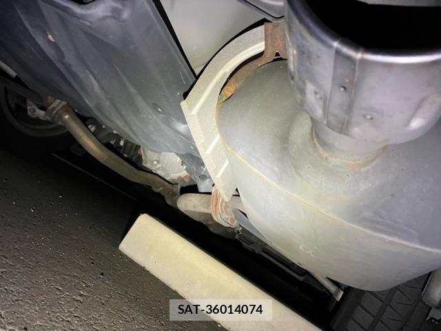 Nissan FUGA 2012-01 8035719-13