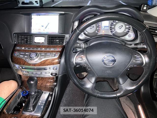Nissan FUGA 2012-01 8035719-18