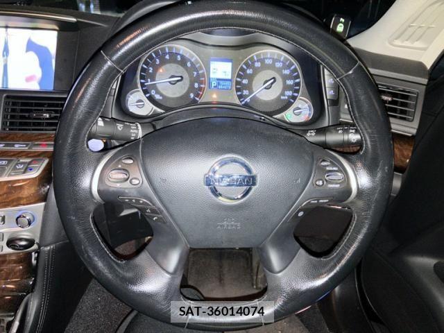 Nissan FUGA 2012-01 8035719-19