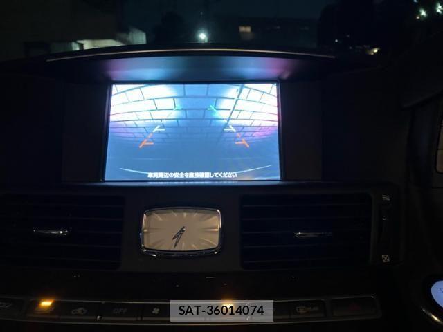 Nissan FUGA 2012-01 8035719-25