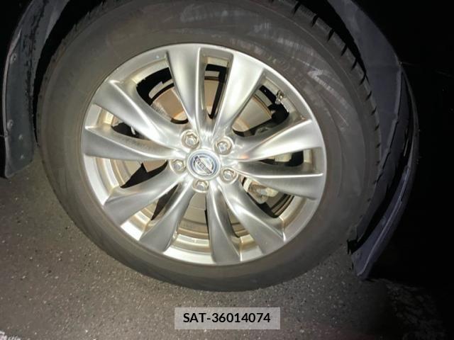Nissan FUGA 2012-01 8035719-6