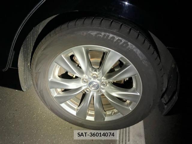 Nissan FUGA 2012-01 8035719-8
