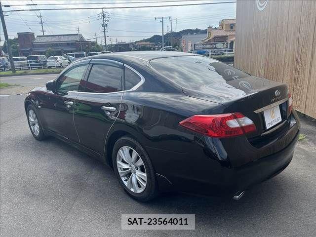 Nissan FUGA 2012-03 8035717-16