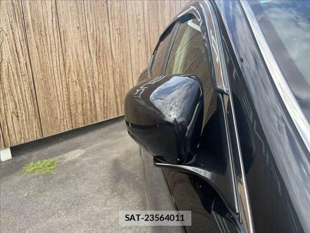 Nissan FUGA 2012-03 8035717-23
