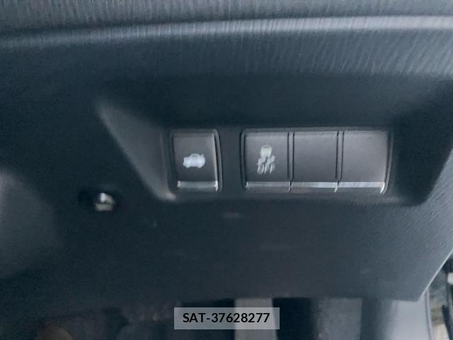 Nissan FUGA 2009-11 8035725-15