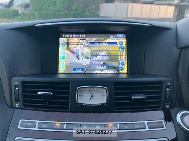 Nissan FUGA 2009-11 8035725-18