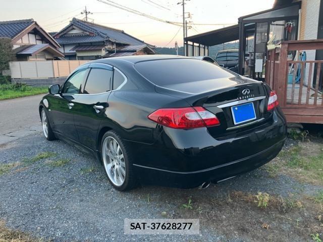 Nissan FUGA 2009-11 8035725-3