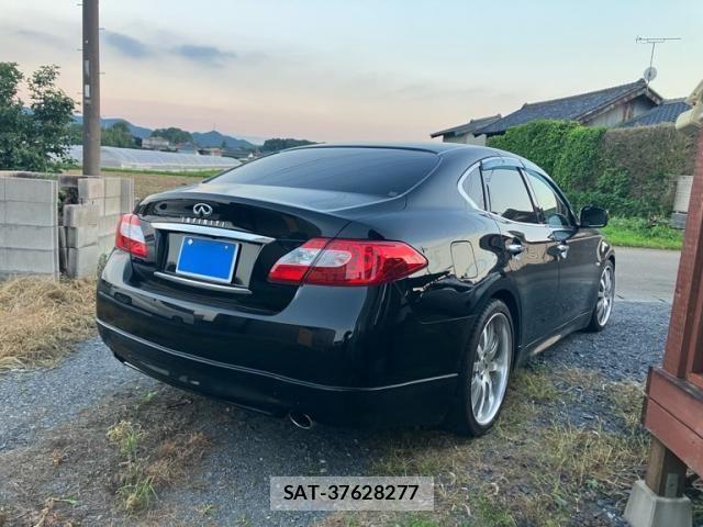 Nissan FUGA 2009-11 8035725-4