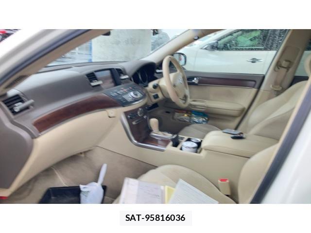 Nissan FUGA 2008-10 8035718-3