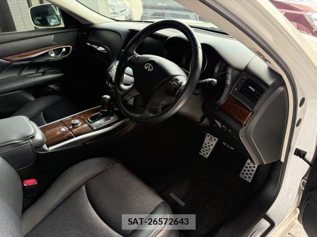 Nissan FUGA 2009-11 8099319-11