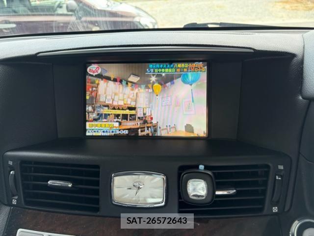 Nissan FUGA 2009-11 8099319-20