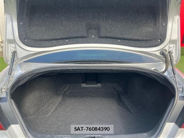 Nissan FUGA 2019-07 8099316-15