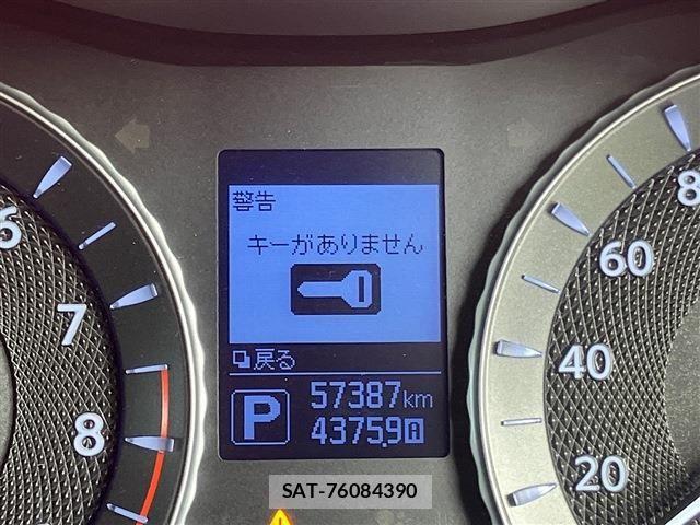 Nissan FUGA 2019-07 8099316-22