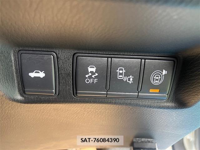 Nissan FUGA 2019-07 8099316-25