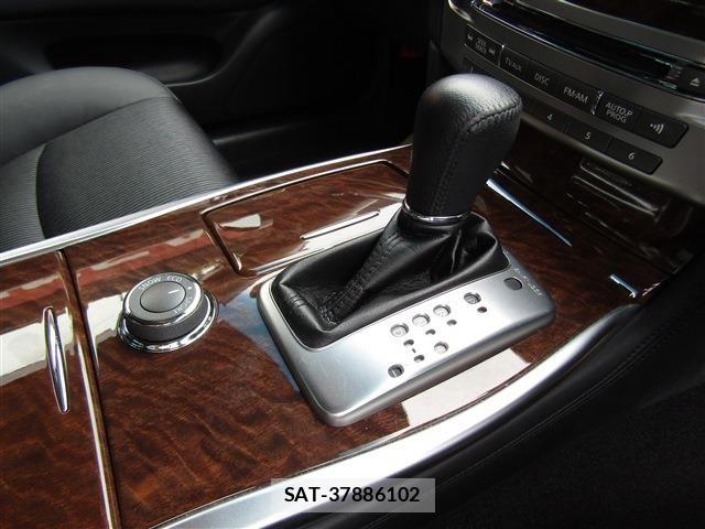 Nissan FUGA 2015-05 8099317-13