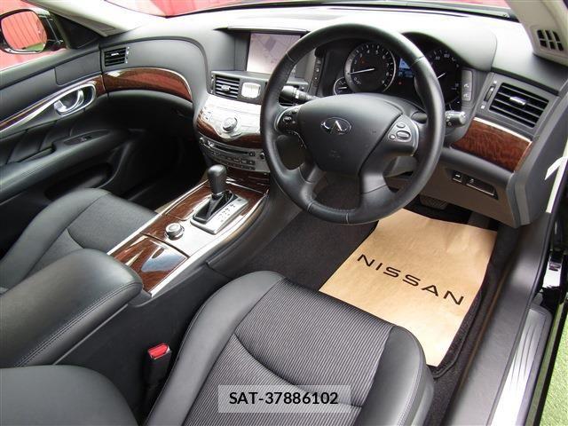 Nissan FUGA 2015-05 8099317-17