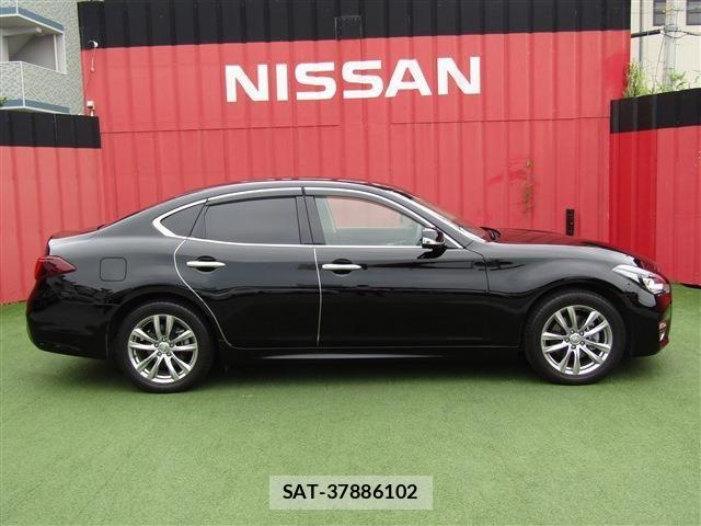 Nissan FUGA 2015-05 8099317-23