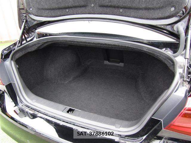 Nissan FUGA 2015-05 8099317-7