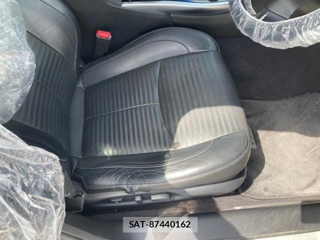 Nissan FUGA 2013-03 8130297-14