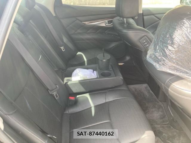 Nissan FUGA 2013-03 8130297-15