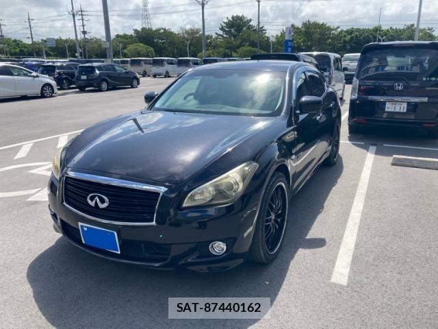 Nissan FUGA 2013-03 8130297-1