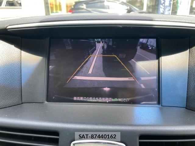 Nissan FUGA 2013-03 8130297-19