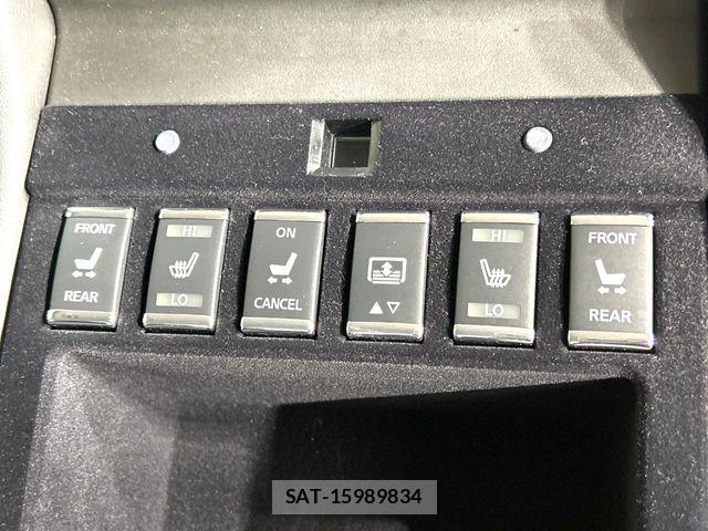 Nissan FUGA 2011-08 8145849-5